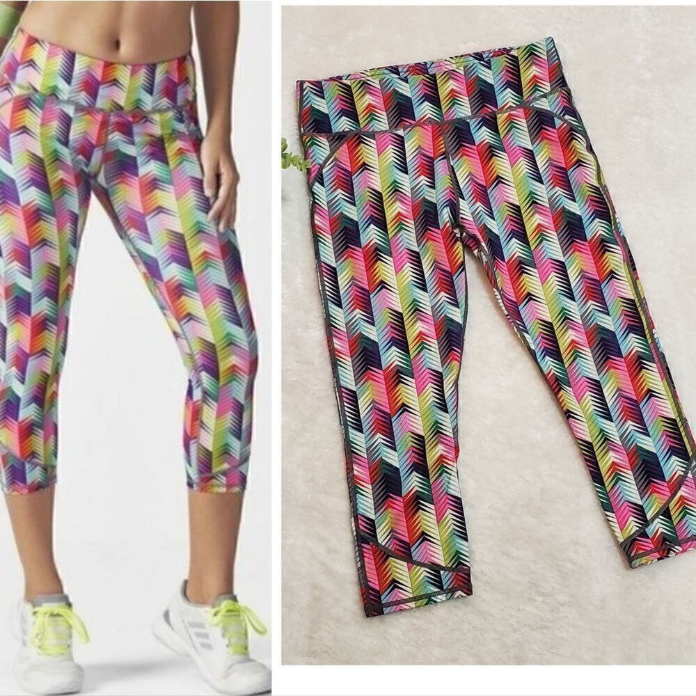 Fabletics Lima Capri Max-Compression Colorful Leggings, Size Medium-